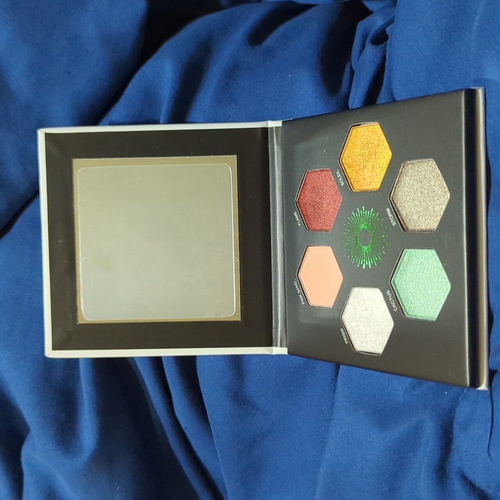 Sandbar Oasis Palette